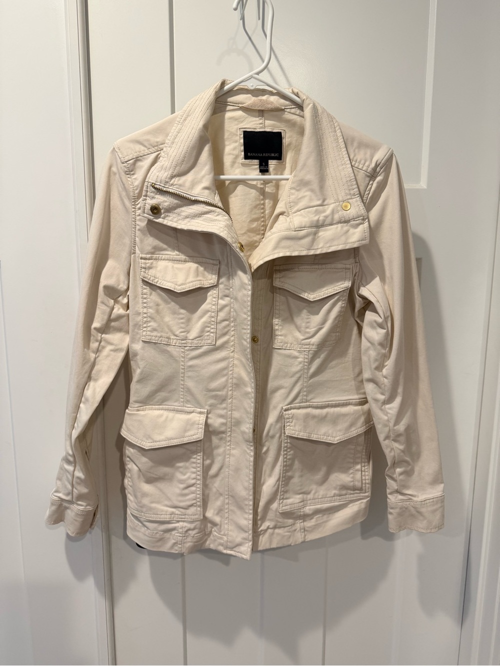 Banana Republic Light Cream Utility Jacket with Front Pockets